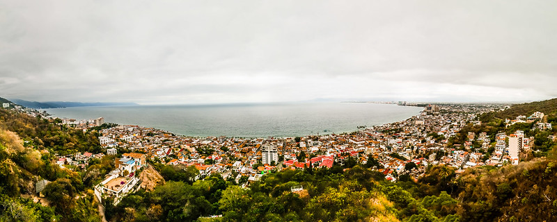 Puerto Panorama<br/>© <a href="https://flickr.com/people/58277065@N08" target="_blank" rel="nofollow">58277065@N08</a> (<a href="https://flickr.com/photo.gne?id=49562304858" target="_blank" rel="nofollow">Flickr</a>)