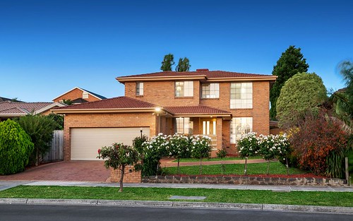 32 Pulford Cr, Mill Park VIC 3082