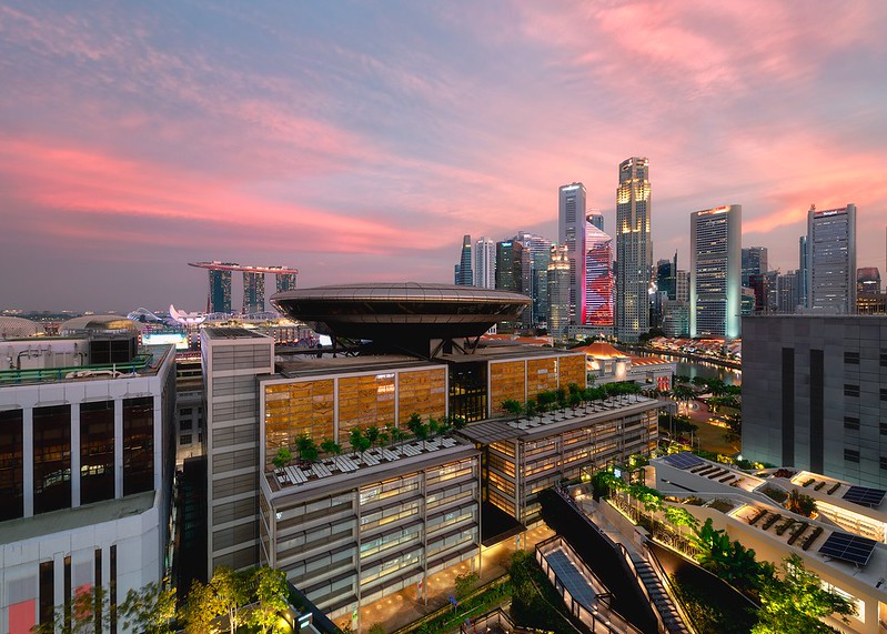 Twilight at Funan, Singapore<br/>© <a href="https://flickr.com/people/186330718@N05" target="_blank" rel="nofollow">186330718@N05</a> (<a href="https://flickr.com/photo.gne?id=49595832031" target="_blank" rel="nofollow">Flickr</a>)