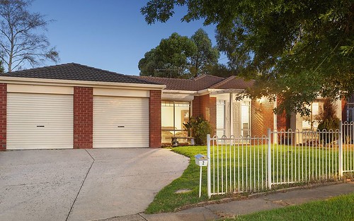 2 Pinehill Drive, Rowville VIC 3178