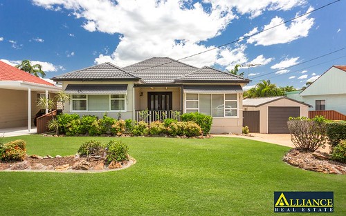 17 Greenway Pde, Revesby NSW 2212