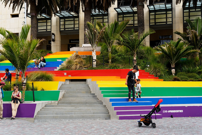 20200301-17-Rainbow steps in Auckland<br/>© <a href="https://flickr.com/people/14220155@N03" target="_blank" rel="nofollow">14220155@N03</a> (<a href="https://flickr.com/photo.gne?id=49693294976" target="_blank" rel="nofollow">Flickr</a>)