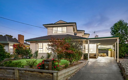 102 Vicki St, Forest Hill VIC 3131
