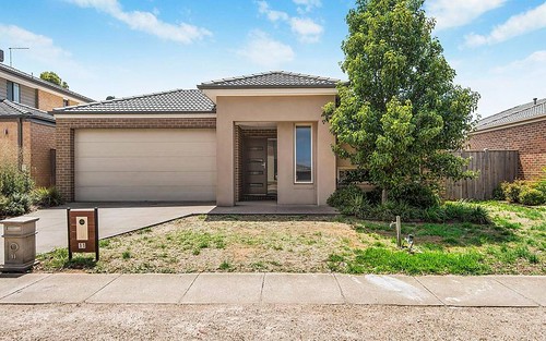 11 Festival Drive, Point Cook VIC