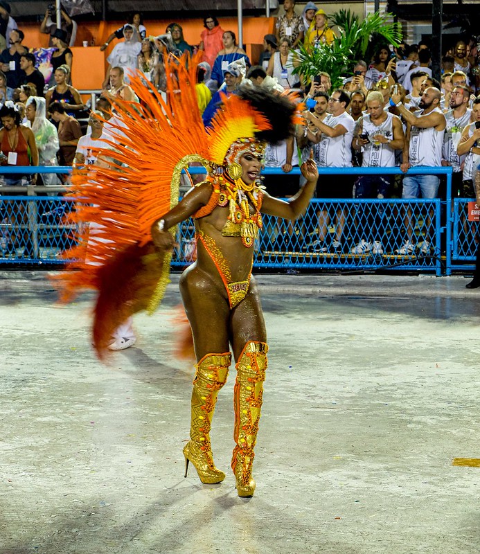 Rio Carnival<br/>© <a href="https://flickr.com/people/62973218@N02" target="_blank" rel="nofollow">62973218@N02</a> (<a href="https://flickr.com/photo.gne?id=49741768912" target="_blank" rel="nofollow">Flickr</a>)