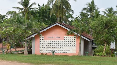 Panduwasnuwara, school with periodic table