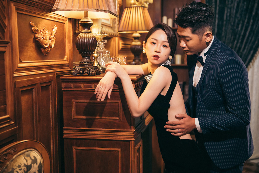 台南自助婚紗｜在攝影棚讓你發揮潛在的時尚特質｜愛情街角-Love Corner