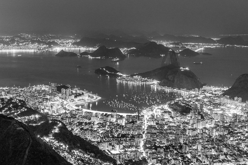 Twilight of Rio de Janeiro - View from Corcovado, Brazil<br/>© <a href="https://flickr.com/people/8534722@N04" target="_blank" rel="nofollow">8534722@N04</a> (<a href="https://flickr.com/photo.gne?id=49793547538" target="_blank" rel="nofollow">Flickr</a>)