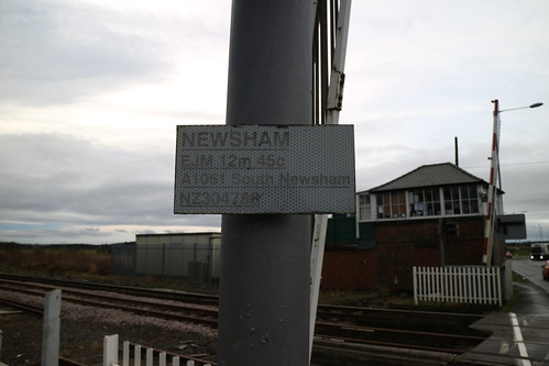 Newsham South MCB Level Crossing