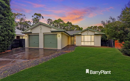 106 Waradgery Drive, Rowville Vic 3178