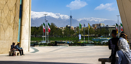Burj-e Milad tower from Azadi square, Tehran, 20170408