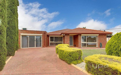 9 Hermitage Court, Meadow Heights VIC