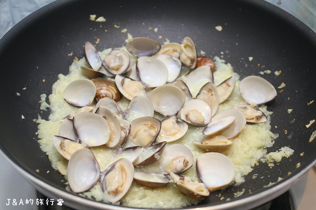 【食譜】蒜香蛤蜊義大利麵 濃濃海味在家就能輕鬆享受 @J&amp;A的旅行