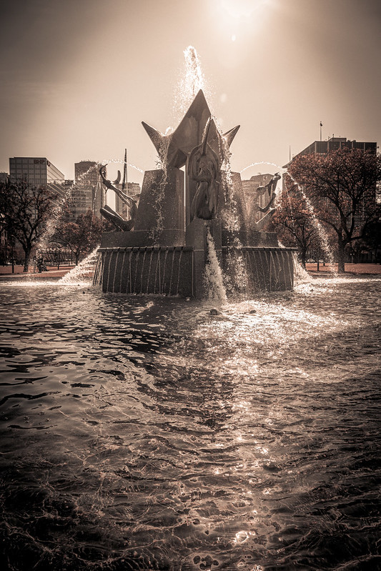 The Three Rivers Fountain<br/>© <a href="https://flickr.com/people/68686051@N00" target="_blank" rel="nofollow">68686051@N00</a> (<a href="https://flickr.com/photo.gne?id=49982647896" target="_blank" rel="nofollow">Flickr</a>)