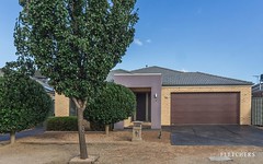 35 Clearwater Rise Parade, Truganina Vic