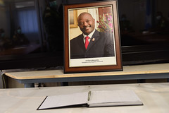 2020_06_AMISOM_Honors_Fallen_Burundi_President-2