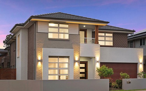 34 Rowe Dr, Potts Hill NSW 2143