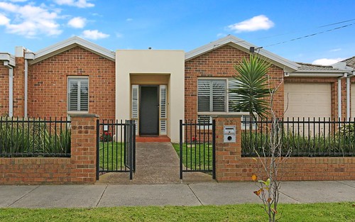 73 Lincoln Dr, Thomastown VIC 3074