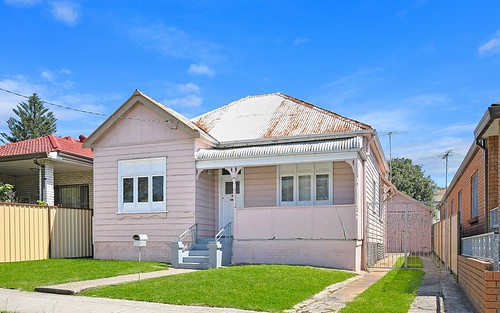 29 Browning St, Campsie NSW 2194
