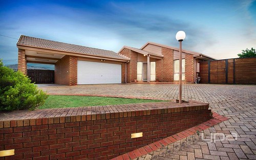 3 Fernyhill Court, Greenvale VIC