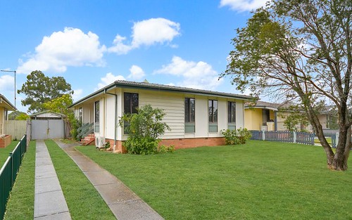 8 Waterhouse Pl, Airds NSW 2560