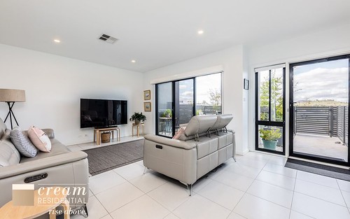 5/55 Woodbury Avenue, Coombs ACT