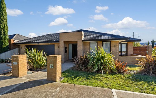 39 Cottage Bvd, Epping VIC 3076