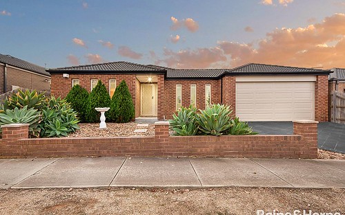 27 Double Bay Drive, Taylors Hill VIC