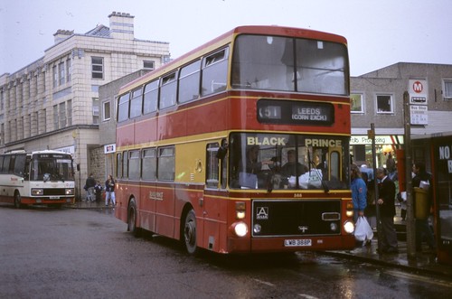 LKP 385P Black Prince Morley 6x4 Quality Bus Photo 