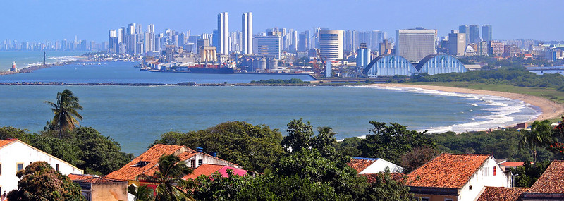 Recife desde Olinda<br/>© <a href="https://flickr.com/people/58746145@N03" target="_blank" rel="nofollow">58746145@N03</a> (<a href="https://flickr.com/photo.gne?id=50101087668" target="_blank" rel="nofollow">Flickr</a>)