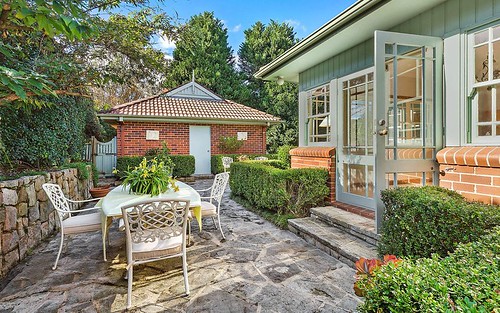 4 Warrigal Rd, Frenchs Forest NSW 2086