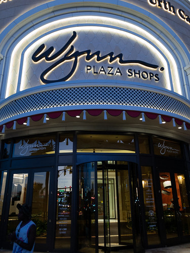 Wynn Plaza Shops
