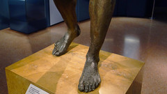 Antikythera Youth, feet