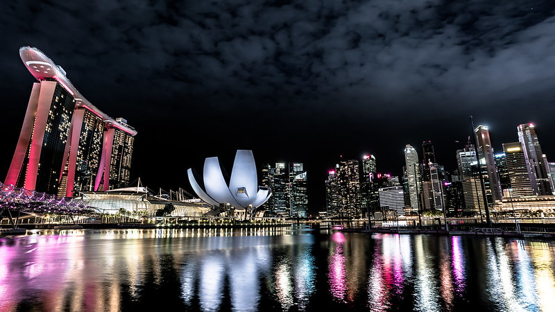 Singapore City Lights<br/>© <a href="https://flickr.com/people/189420304@N02" target="_blank" rel="nofollow">189420304@N02</a> (<a href="https://flickr.com/photo.gne?id=50142137333" target="_blank" rel="nofollow">Flickr</a>)