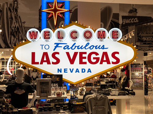 Welcome to Las Vegas Sign - Souvenir shop