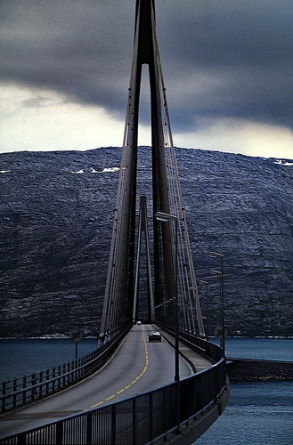 Norwegen 1998 (649) Helgelandsbrua • <a style="font-size:0.8em;" href="http://www.flickr.com/photos/69570948@N04/50169742241/" target="_blank">Auf Flickr ansehen</a>