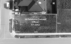 69 Petaluma Crescent, Officer VIC
