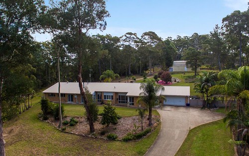 24 The Outlook Road, Surfside NSW