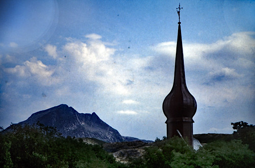 Norwegen 1998 (658) Alstahaug kirke • <a style="font-size:0.8em;" href="http://www.flickr.com/photos/69570948@N04/50197414473/" target="_blank">Auf Flickr ansehen</a>
