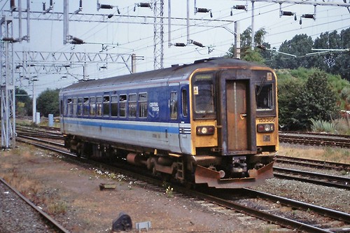 Class 153 153366 Central Trains nuneaton 27-07-00
