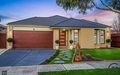 21 Pyrenees Road, Clyde VIC