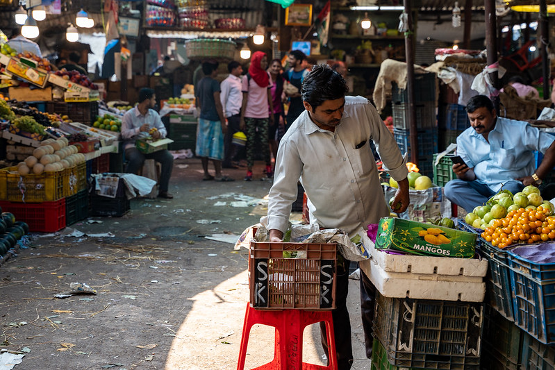 Mumbai, India - February 29, 2020: Vendors selling fruit hard at work in the Crawford Market, known for its fresh fruits and vegetables<br/>© <a href="https://flickr.com/people/39908901@N06" target="_blank" rel="nofollow">39908901@N06</a> (<a href="https://flickr.com/photo.gne?id=50234855682" target="_blank" rel="nofollow">Flickr</a>)
