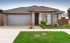 252 Pink Hill Boulevard, Officer Vic