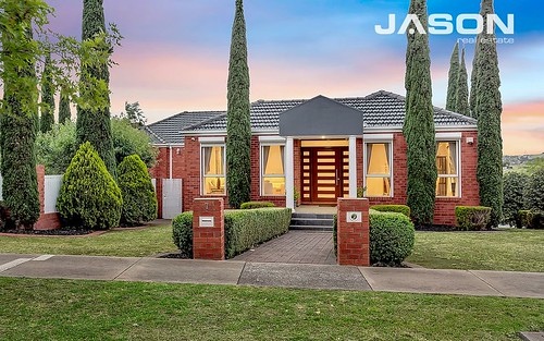 7 Piccadilly Court, Greenvale Vic