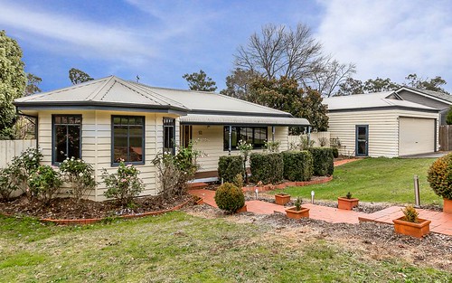 12 Fernhill Road, Mount Evelyn VIC 3796