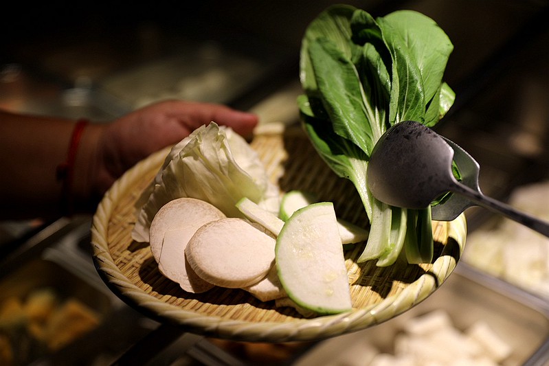 火鍋殿和牛戰車龍蝦頂級啤酒蛤蜊痛風火鍋鍋物台北東區吃到飽092