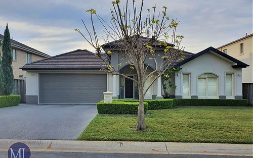 35 Chepstow Drive, Castle Hill NSW