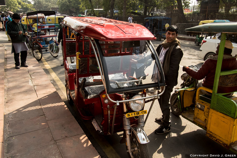 Rick Shaw Driver Waits for a Customer<br/>© <a href="https://flickr.com/people/96449403@N00" target="_blank" rel="nofollow">96449403@N00</a> (<a href="https://flickr.com/photo.gne?id=50420725326" target="_blank" rel="nofollow">Flickr</a>)