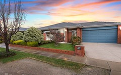7 Maple Leaf Crescent, Point Cook VIC
