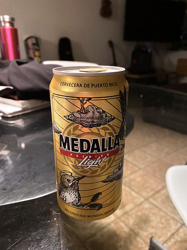 Medalla Light with Louis Augusto
